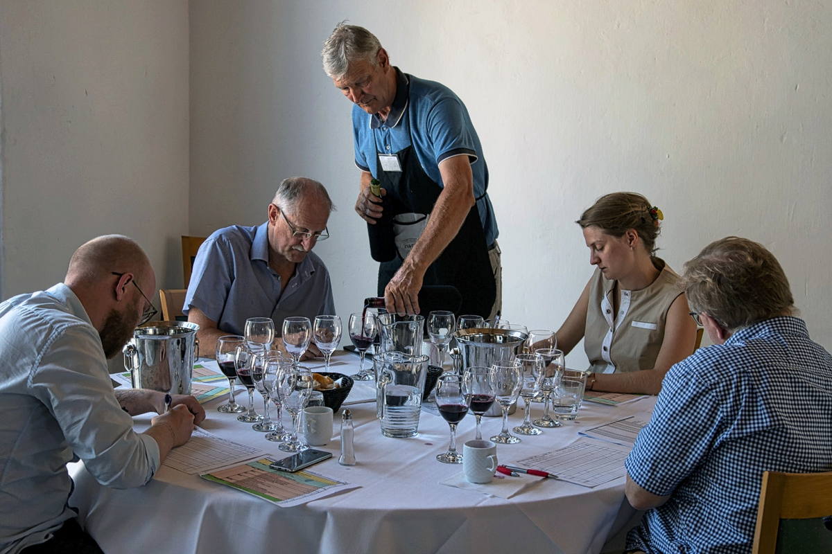 Vinsmagning ved Dansk Vinskue 2018. Foto Kurt Christiansen.